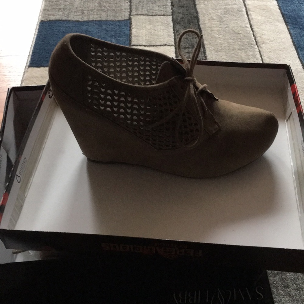 Shoes never been worn
